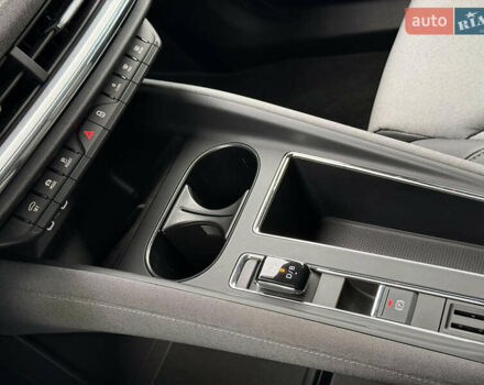 Черный Шкода Enyaq iV, объемом двигателя 0 л и пробегом 113 тыс. км за 27920 $, фото 68 на Automoto.ua