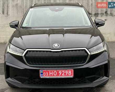 Черный Шкода Enyaq iV, объемом двигателя 0 л и пробегом 113 тыс. км за 27920 $, фото 5 на Automoto.ua