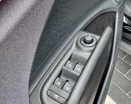 Черный Шкода Enyaq iV, объемом двигателя 0 л и пробегом 269 тыс. км за 16800 $, фото 67 на Automoto.ua