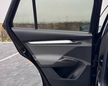 Черный Шкода Enyaq iV, объемом двигателя 0 л и пробегом 269 тыс. км за 16800 $, фото 69 на Automoto.ua