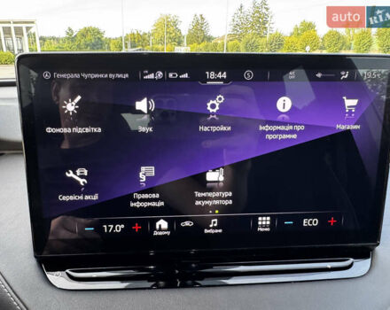 Черный Шкода Enyaq iV, объемом двигателя 0 л и пробегом 49 тыс. км за 28250 $, фото 98 на Automoto.ua