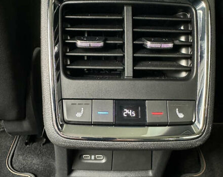 Чорний Шкода Enyaq iV, об'ємом двигуна 0 л та пробігом 150 тис. км за 24700 $, фото 28 на Automoto.ua