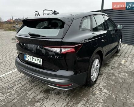Черный Шкода Enyaq iV, объемом двигателя 0 л и пробегом 51 тыс. км за 21300 $, фото 7 на Automoto.ua