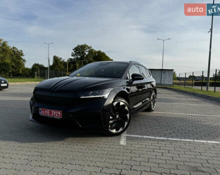 Черный Шкода Enyaq iV, объемом двигателя 0 л и пробегом 49 тыс. км за 28250 $, фото 7 на Automoto.ua