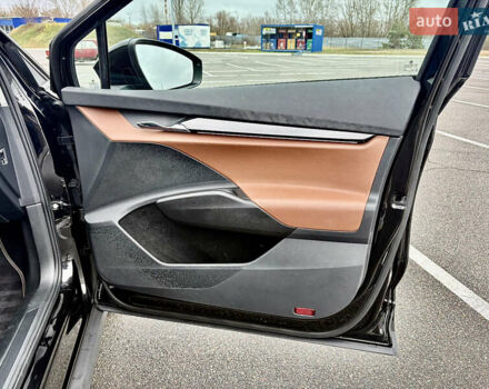 Черный Шкода Enyaq iV, объемом двигателя 0 л и пробегом 186 тыс. км за 18950 $, фото 39 на Automoto.ua