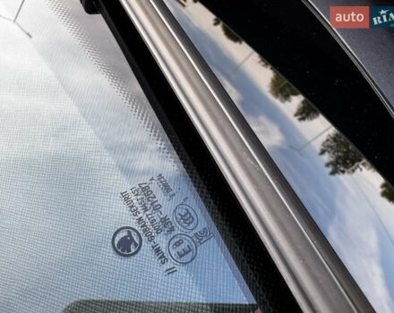 Черный Шкода Enyaq iV, объемом двигателя 0 л и пробегом 49 тыс. км за 28250 $, фото 65 на Automoto.ua