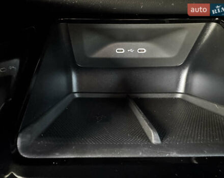 Черный Шкода Enyaq iV, объемом двигателя 0 л и пробегом 49 тыс. км за 28250 $, фото 92 на Automoto.ua