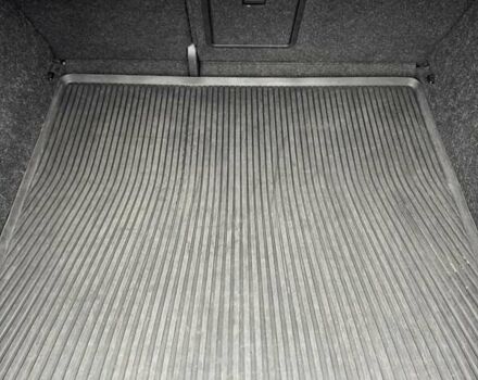 Черный Шкода Enyaq iV, объемом двигателя 0 л и пробегом 269 тыс. км за 16800 $, фото 77 на Automoto.ua