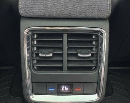 Черный Шкода Enyaq iV, объемом двигателя 0 л и пробегом 269 тыс. км за 16800 $, фото 57 на Automoto.ua