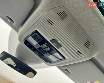 Черный Шкода Enyaq iV, объемом двигателя 0 л и пробегом 269 тыс. км за 16800 $, фото 58 на Automoto.ua