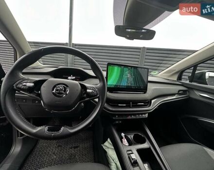 Черный Шкода Enyaq iV, объемом двигателя 0 л и пробегом 51 тыс. км за 21300 $, фото 28 на Automoto.ua