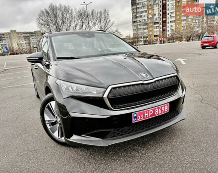 Черный Шкода Enyaq iV, объемом двигателя 0 л и пробегом 186 тыс. км за 18950 $, фото 2 на Automoto.ua
