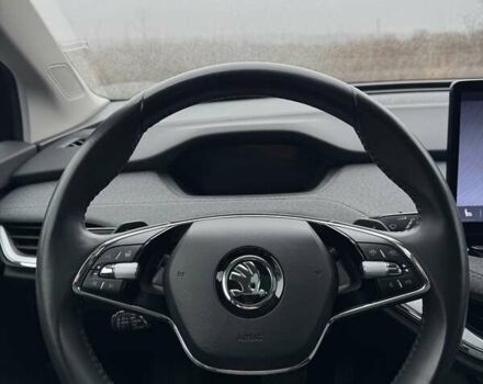 Черный Шкода Enyaq iV, объемом двигателя 0 л и пробегом 269 тыс. км за 16800 $, фото 36 на Automoto.ua