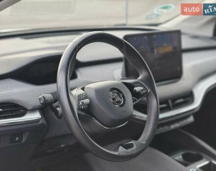 Черный Шкода Enyaq iV, объемом двигателя 0 л и пробегом 231 тыс. км за 18250 $, фото 11 на Automoto.ua