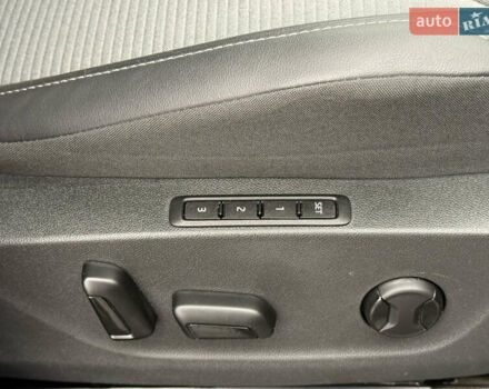 Черный Шкода Enyaq iV, объемом двигателя 0 л и пробегом 113 тыс. км за 27920 $, фото 42 на Automoto.ua