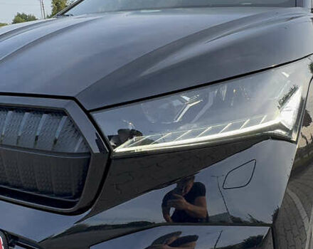 Черный Шкода Enyaq iV, объемом двигателя 0 л и пробегом 49 тыс. км за 28250 $, фото 134 на Automoto.ua