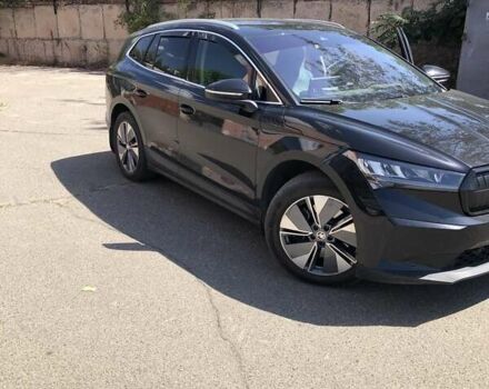 Шкода Enyaq iV 2021 в Николаеве на Automoto.ua Черный Шкода Enyaq iV, объемом двигателя 0 л и пробегом 87 тыс. км за 26500 $, фото 2 на Automoto.ua