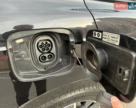 Черный Шкода Enyaq iV, объемом двигателя 0 л и пробегом 144 тыс. км за 26999 $, фото 55 на Automoto.ua