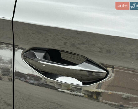 Черный Шкода Enyaq iV, объемом двигателя 0 л и пробегом 160 тыс. км за 18700 $, фото 40 на Automoto.ua