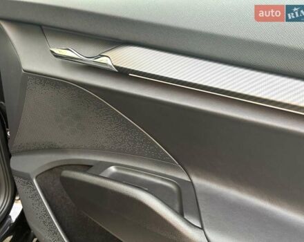 Черный Шкода Enyaq iV, объемом двигателя 0 л и пробегом 144 тыс. км за 26999 $, фото 90 на Automoto.ua