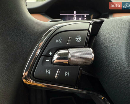 Черный Шкода Enyaq iV, объемом двигателя 0 л и пробегом 111 тыс. км за 28400 $, фото 48 на Automoto.ua