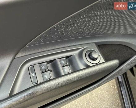 Черный Шкода Enyaq iV, объемом двигателя 0 л и пробегом 144 тыс. км за 26999 $, фото 110 на Automoto.ua