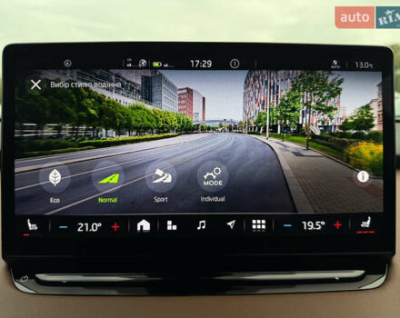 Черный Шкода Enyaq iV, объемом двигателя 0 л и пробегом 111 тыс. км за 27400 $, фото 67 на Automoto.ua