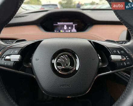 Черный Шкода Enyaq iV, объемом двигателя 0 л и пробегом 111 тыс. км за 28400 $, фото 47 на Automoto.ua