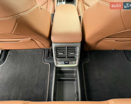 Черный Шкода Enyaq iV, объемом двигателя 0 л и пробегом 111 тыс. км за 27400 $, фото 96 на Automoto.ua