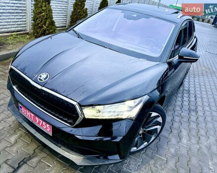 Черный Шкода Enyaq iV, объемом двигателя 0 л и пробегом 163 тыс. км за 24600 $, фото 1 на Automoto.ua