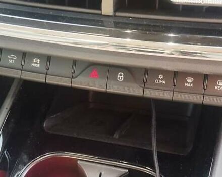 Черный Шкода Enyaq iV, объемом двигателя 0 л и пробегом 198 тыс. км за 19999 $, фото 14 на Automoto.ua