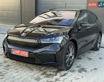 Черный Шкода Enyaq iV, объемом двигателя 0 л и пробегом 172 тыс. км за 24900 $, фото 1 на Automoto.ua