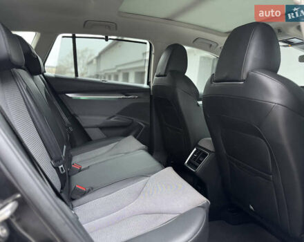 Черный Шкода Enyaq iV, объемом двигателя 0 л и пробегом 160 тыс. км за 18700 $, фото 66 на Automoto.ua