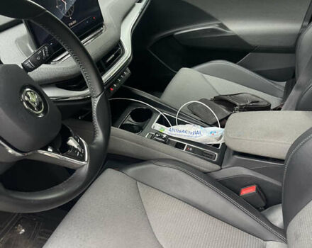 Черный Шкода Enyaq iV, объемом двигателя 0 л и пробегом 150 тыс. км за 20800 $, фото 6 на Automoto.ua