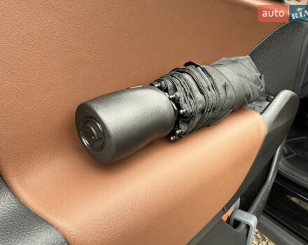 Черный Шкода Enyaq iV, объемом двигателя 0 л и пробегом 111 тыс. км за 27400 $, фото 35 на Automoto.ua