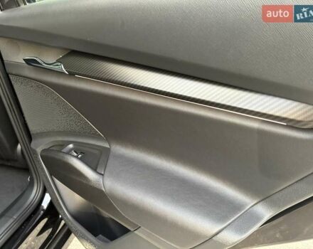 Черный Шкода Enyaq iV, объемом двигателя 0 л и пробегом 144 тыс. км за 26999 $, фото 72 на Automoto.ua