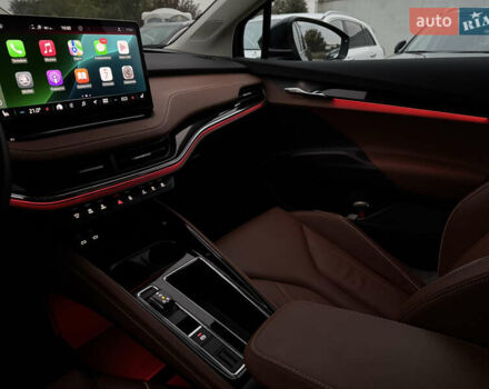 Черный Шкода Enyaq iV, объемом двигателя 0 л и пробегом 111 тыс. км за 28400 $, фото 93 на Automoto.ua