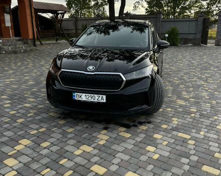 Чорний Шкода Enyaq iV, об'ємом двигуна 0 л та пробігом 70 тис. км за 27900 $, фото 6 на Automoto.ua