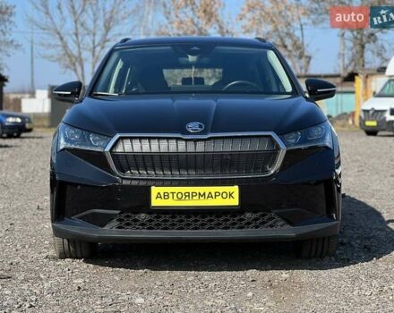 Чорний Шкода Enyaq iV, об'ємом двигуна 0 л та пробігом 6 тис. км за 25990 $, фото 1 на Automoto.ua