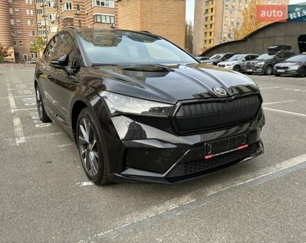 Черный Шкода Enyaq iV, объемом двигателя 0 л и пробегом 144 тыс. км за 26999 $, фото 5 на Automoto.ua