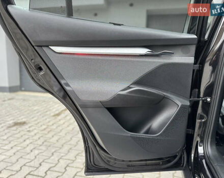 Черный Шкода Enyaq iV, объемом двигателя 0 л и пробегом 160 тыс. км за 18700 $, фото 59 на Automoto.ua