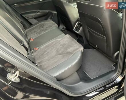 Черный Шкода Enyaq iV, объемом двигателя 0 л и пробегом 144 тыс. км за 26999 $, фото 74 на Automoto.ua