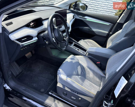 Черный Шкода Enyaq iV, объемом двигателя 0 л и пробегом 163 тыс. км за 24600 $, фото 13 на Automoto.ua