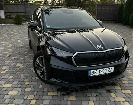 Чорний Шкода Enyaq iV, об'ємом двигуна 0 л та пробігом 70 тис. км за 27900 $, фото 4 на Automoto.ua
