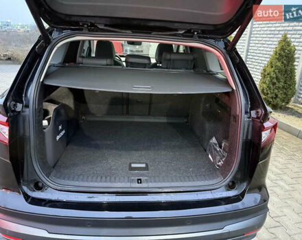 Черный Шкода Enyaq iV, объемом двигателя 0 л и пробегом 163 тыс. км за 24600 $, фото 39 на Automoto.ua