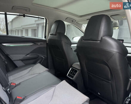 Черный Шкода Enyaq iV, объемом двигателя 0 л и пробегом 160 тыс. км за 18700 $, фото 65 на Automoto.ua