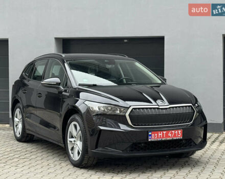 Черный Шкода Enyaq iV, объемом двигателя 0 л и пробегом 160 тыс. км за 18700 $, фото 18 на Automoto.ua