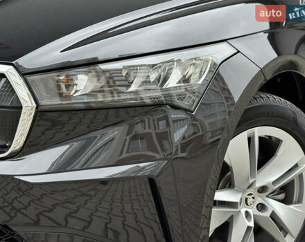 Черный Шкода Enyaq iV, объемом двигателя 0 л и пробегом 160 тыс. км за 18700 $, фото 14 на Automoto.ua