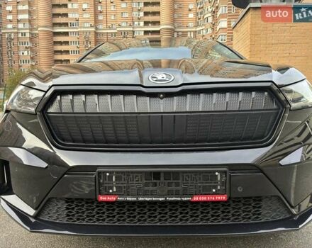 Черный Шкода Enyaq iV, объемом двигателя 0 л и пробегом 144 тыс. км за 26999 $, фото 4 на Automoto.ua