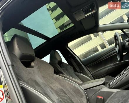 Черный Шкода Enyaq iV, объемом двигателя 0 л и пробегом 144 тыс. км за 26999 $, фото 97 на Automoto.ua